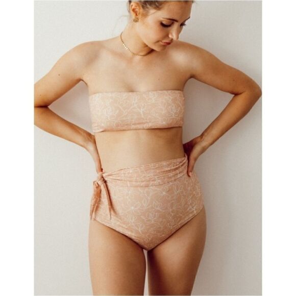 New Dippin daisys bathing suit bottom swimsuit bottom high waist floral with tie - Picture 7 of 8